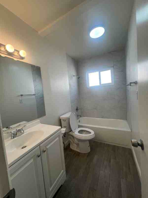 14026 Paramount Blvd - Photo 3 of 15