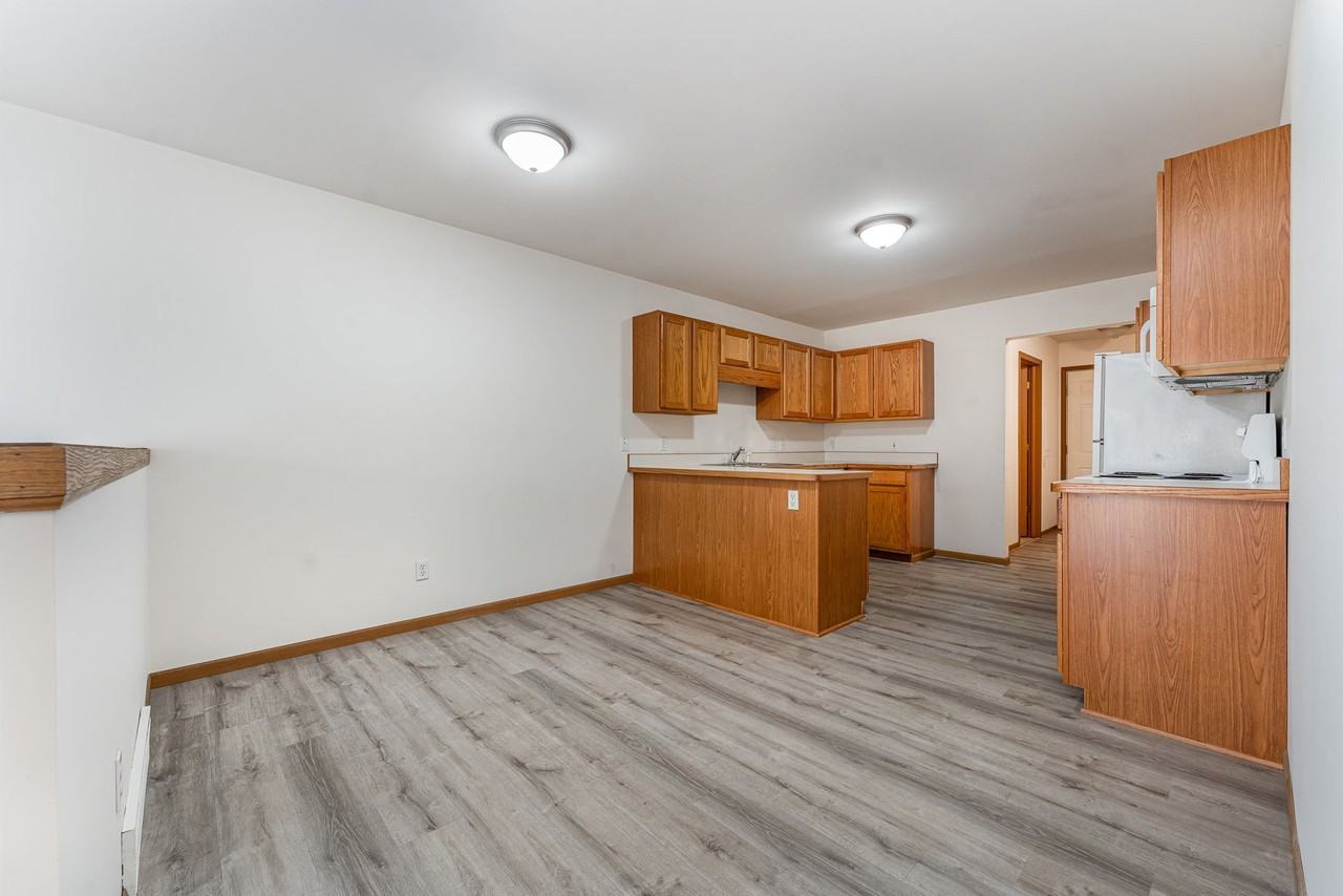 1507 Colorado St - Photo 3 of 12