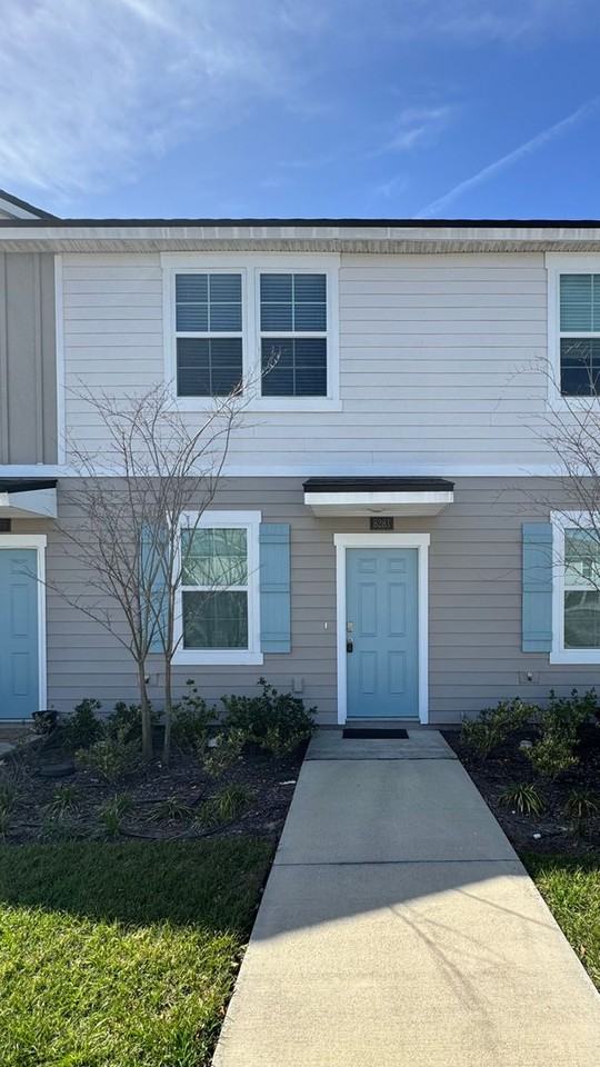 8281 Zenith Cir - Photo 3 of 13