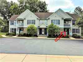 featured image of 1327 N 16th St