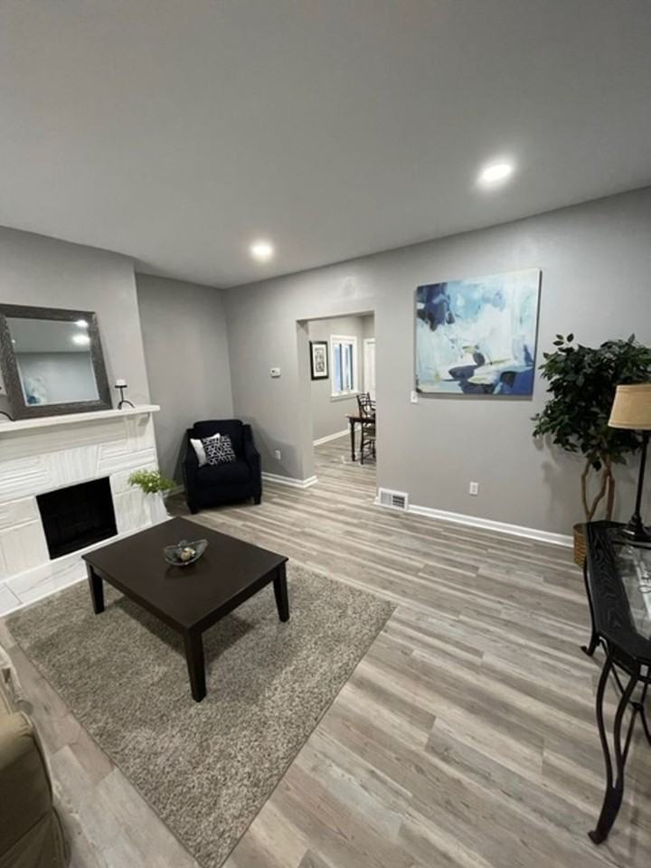 2318 Patterson St - Photo 4 of 19