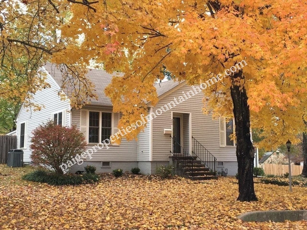 204 South St - Photo 5 of 30
