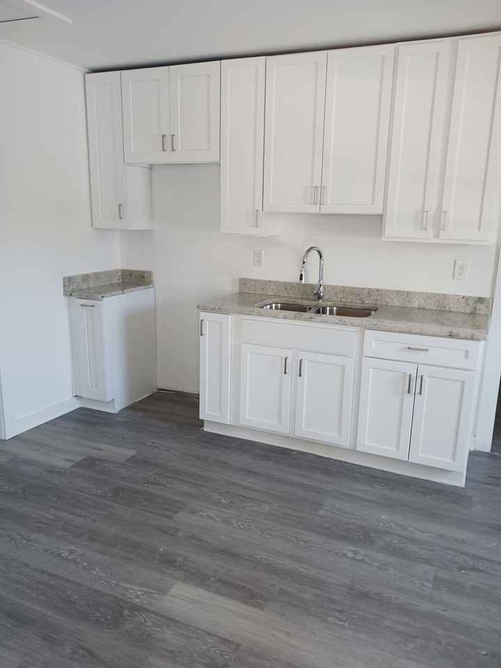 1662 Mcmanus Ln - Photo 2 of 7