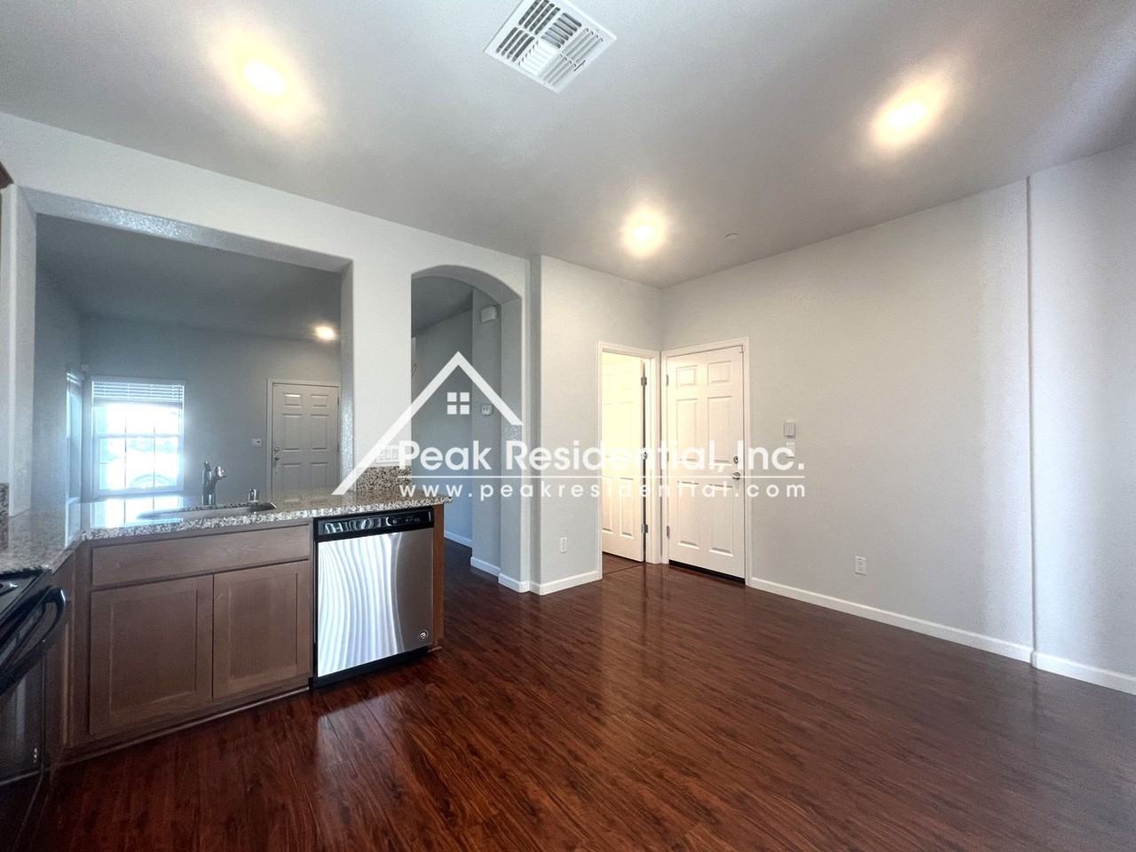 8112 Creeping Willow Ln - Photo 7 of 30