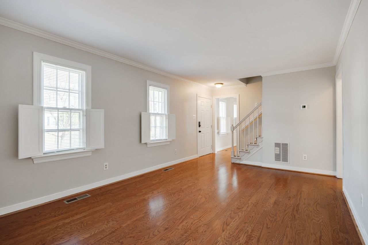 10637 Red Lion Pl - Photo 6 of 39