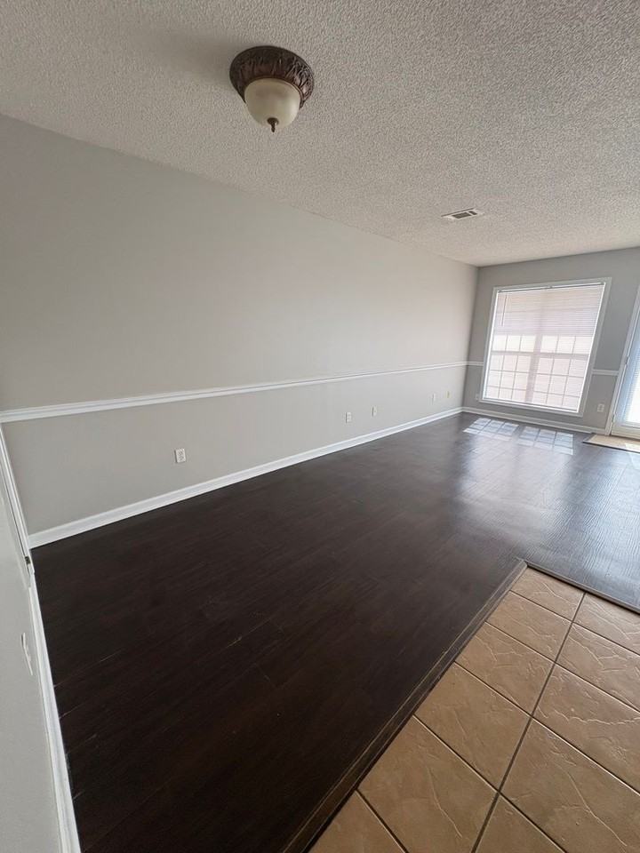 165 N Springview Dr - Photo 7 of 28