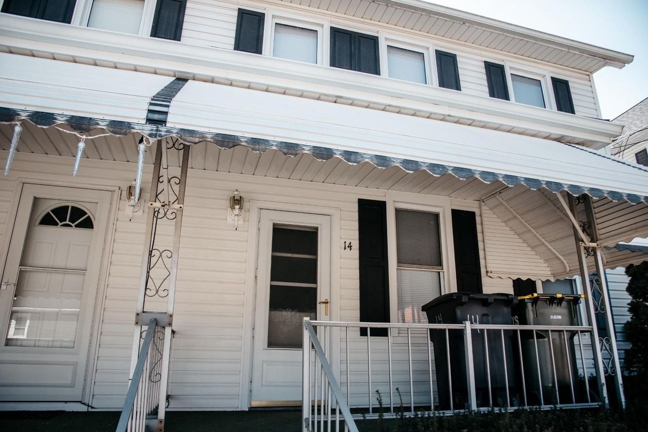 14 E Maple St - Photo 2 of 32