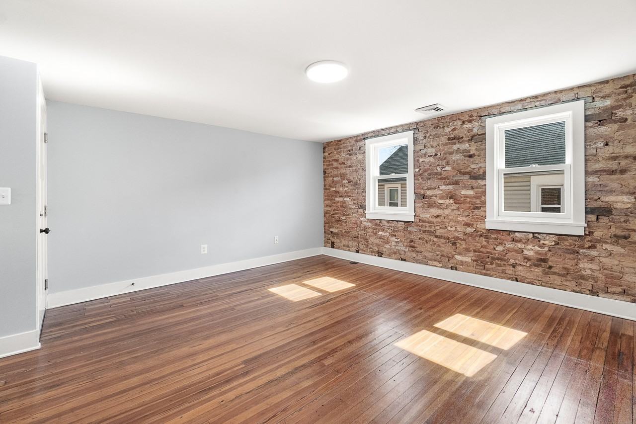 200 W 5th St #C - Photo 2 of 25