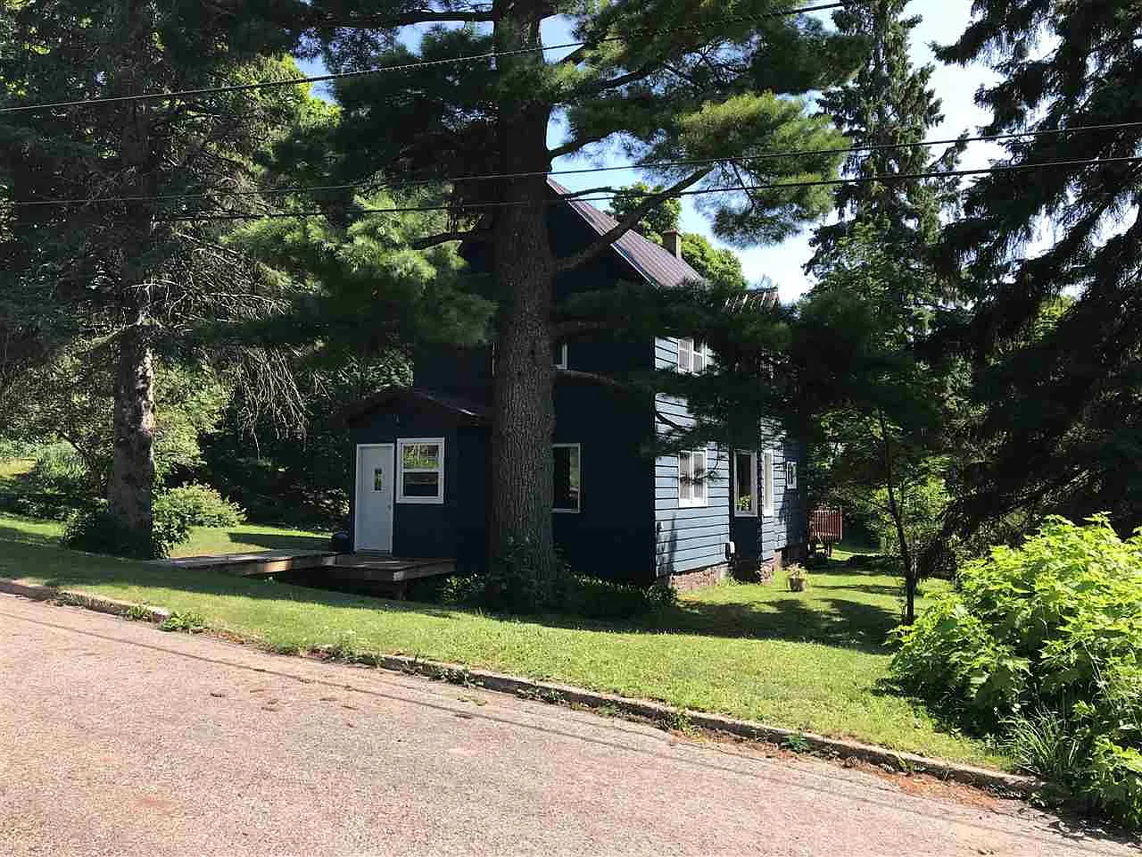 924 Prospect St #NA - Photo 2 of 11