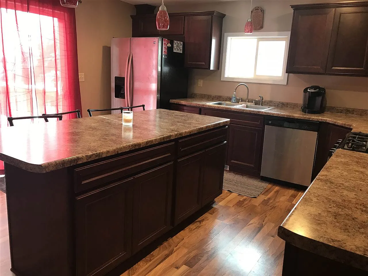 924 Prospect St #NA - Photo 4 of 11