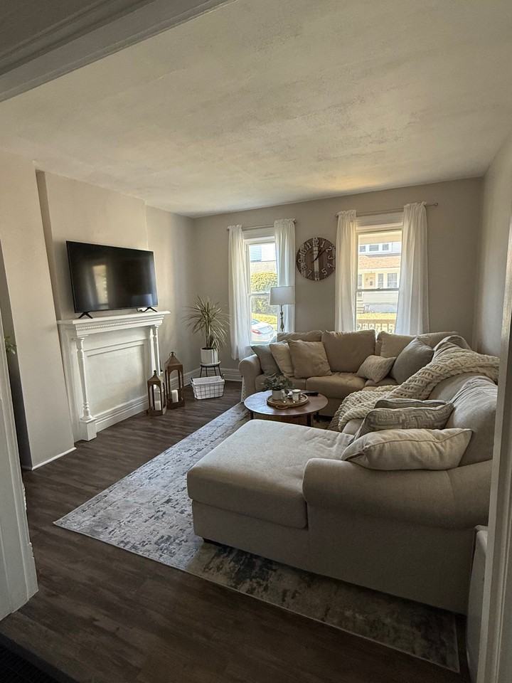 1308 Carlisle Ave #1308 - Photo 3 of 18