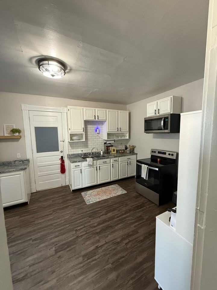 1308 Carlisle Ave #1308 - Photo 7 of 18