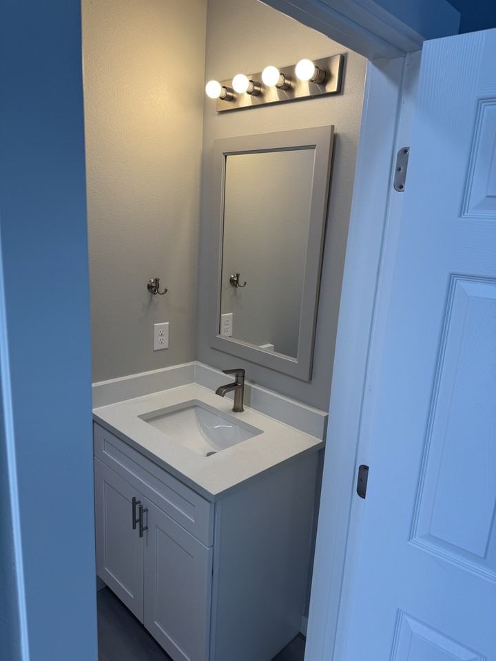 7622 Mcdougal Ave Ne #1 - Photo 6 of 15