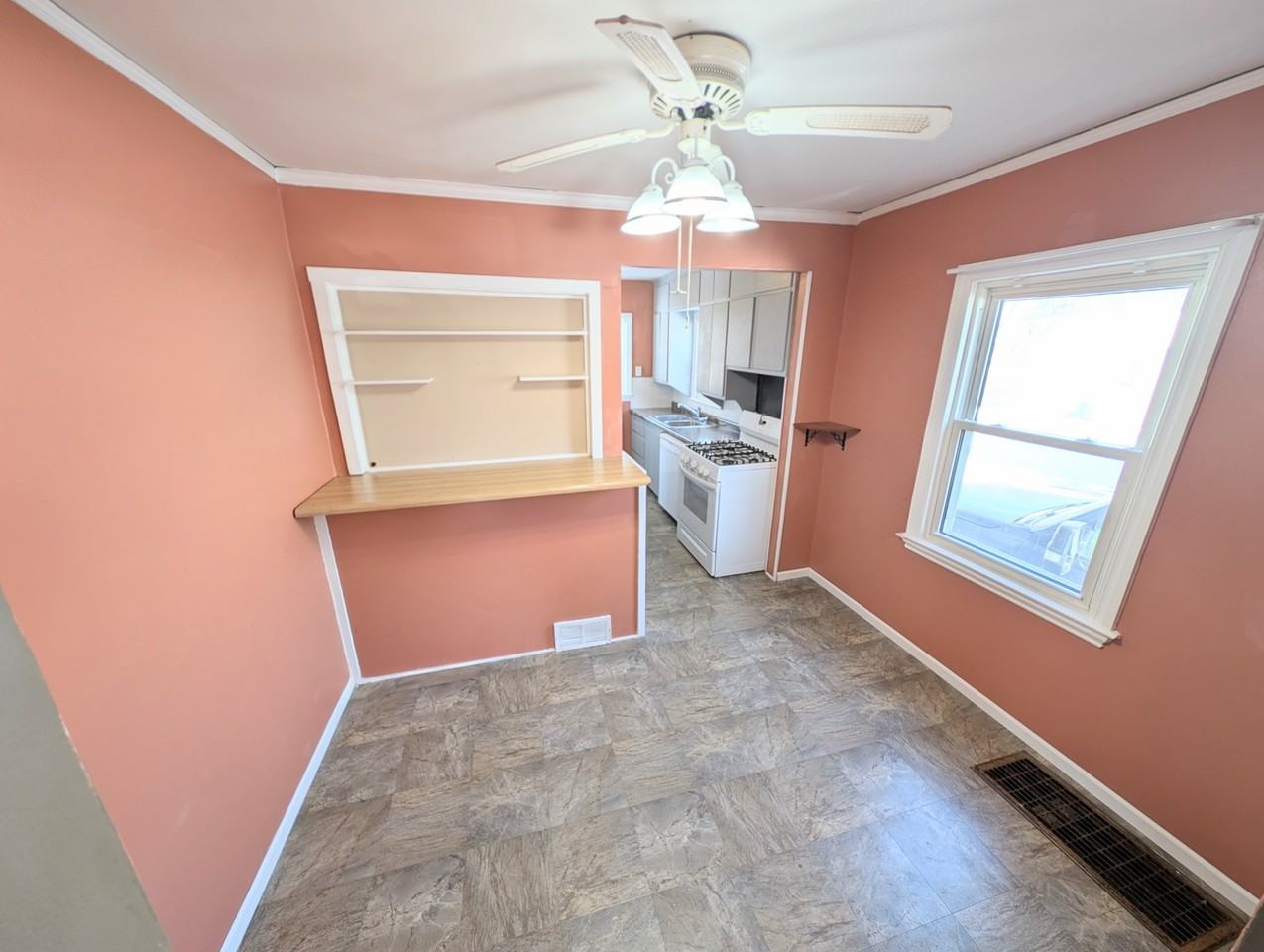 1112 E Douglas Ave #NA - Photo 3 of 12