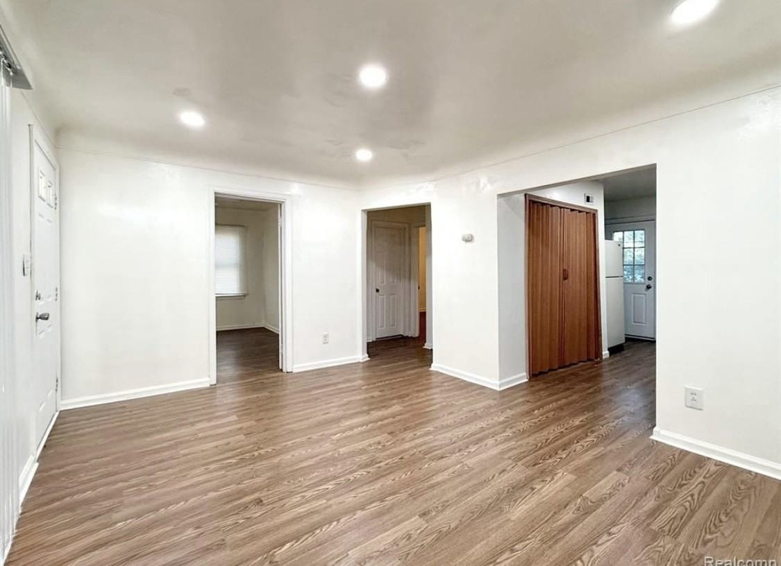 6847 Continental Ave #NA - Photo 6 of 18