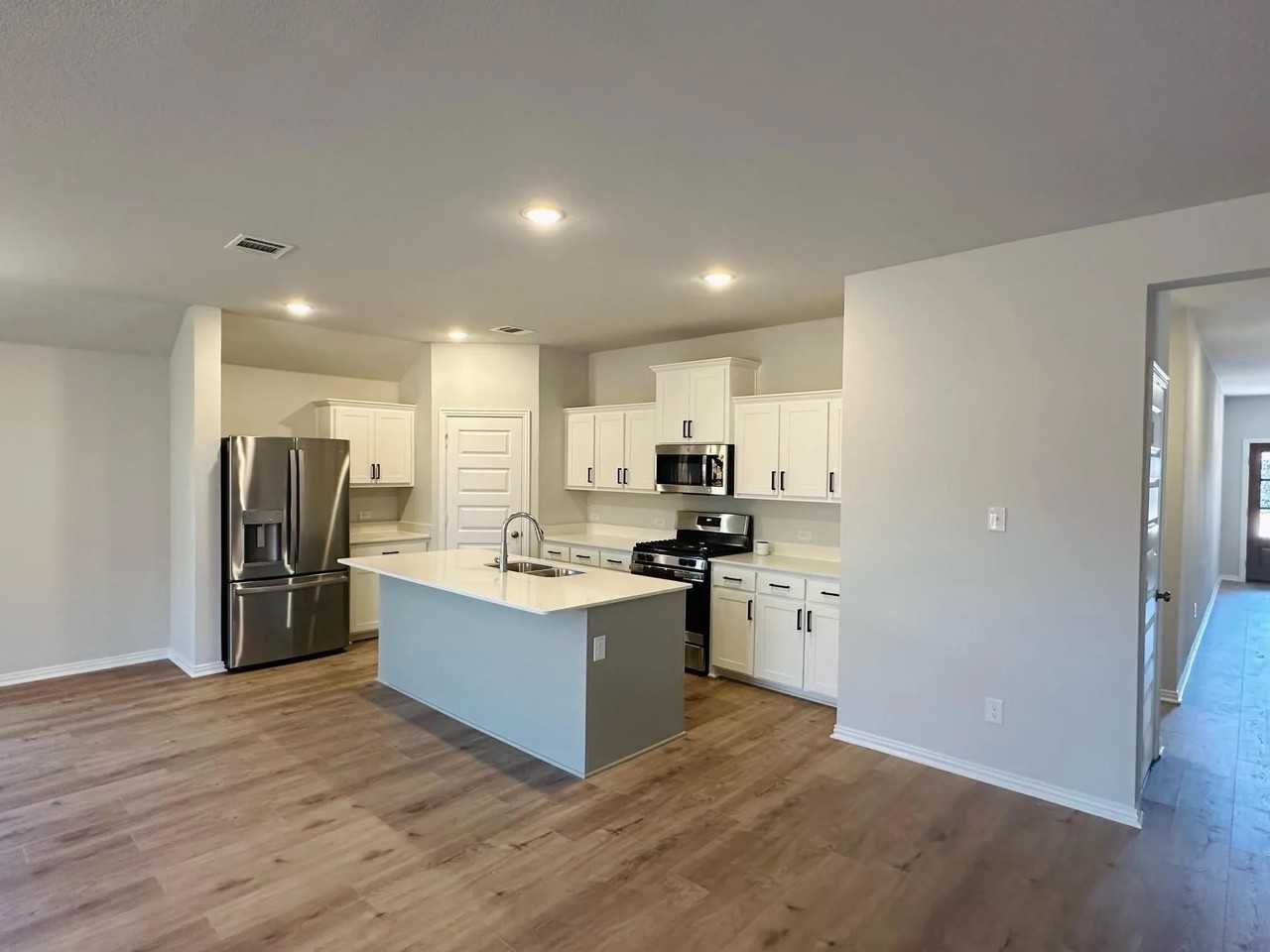 524 Hickory Ridge Dr #NA - Photo 6 of 28