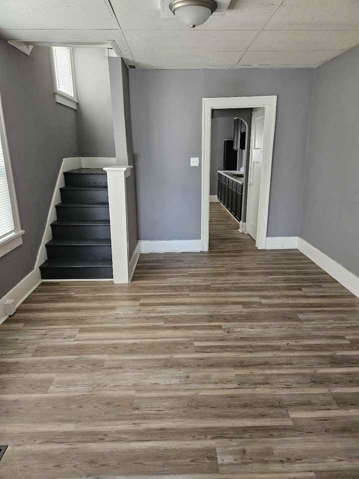 614 Hulbert St #614 - Photo 2 of 5