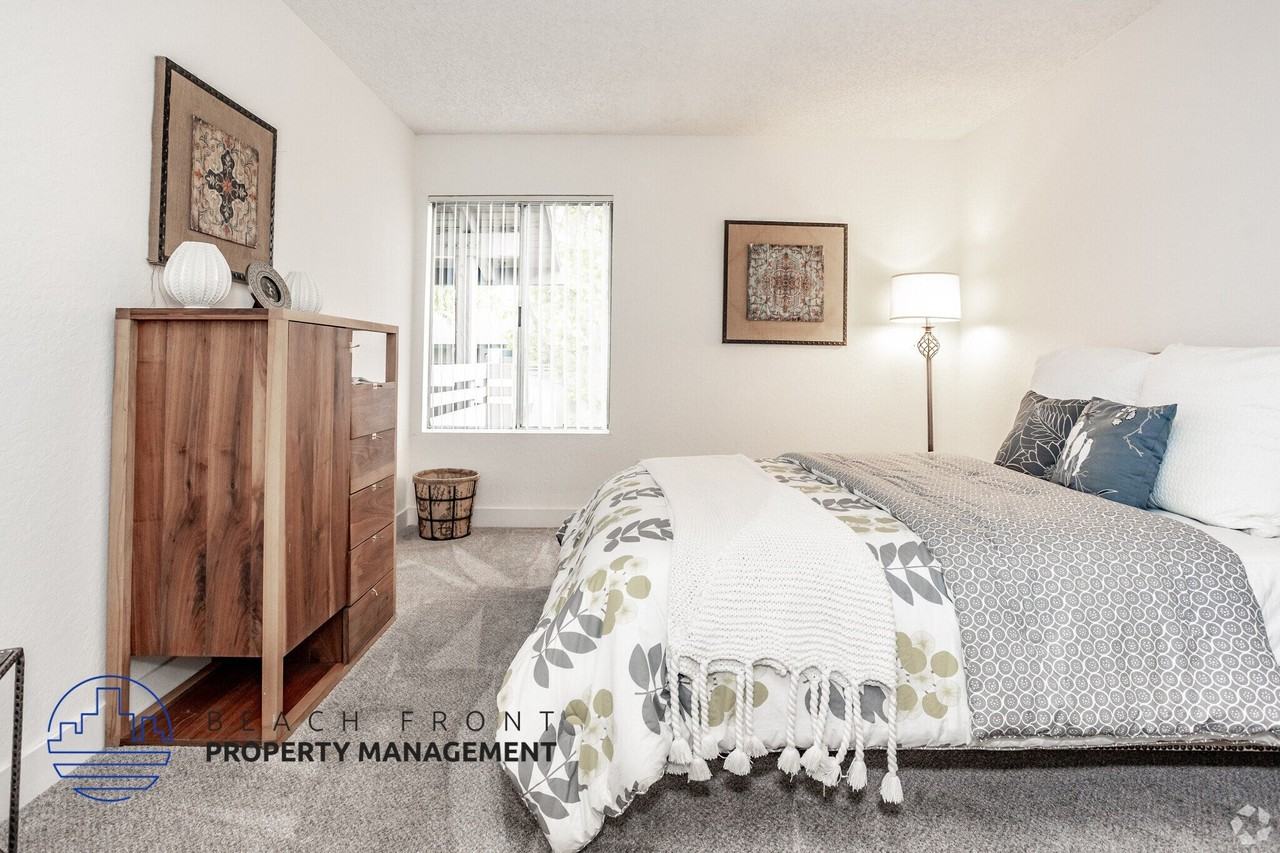 The Windmill Apartments - Photo 3 of 14