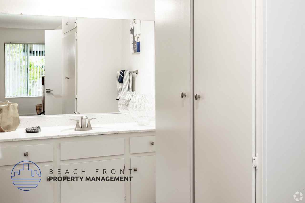 Windmill Apartments - Photo 7 of 13