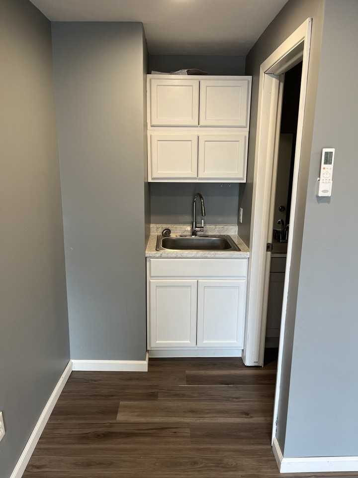 Minoa - Photo 3 of 5