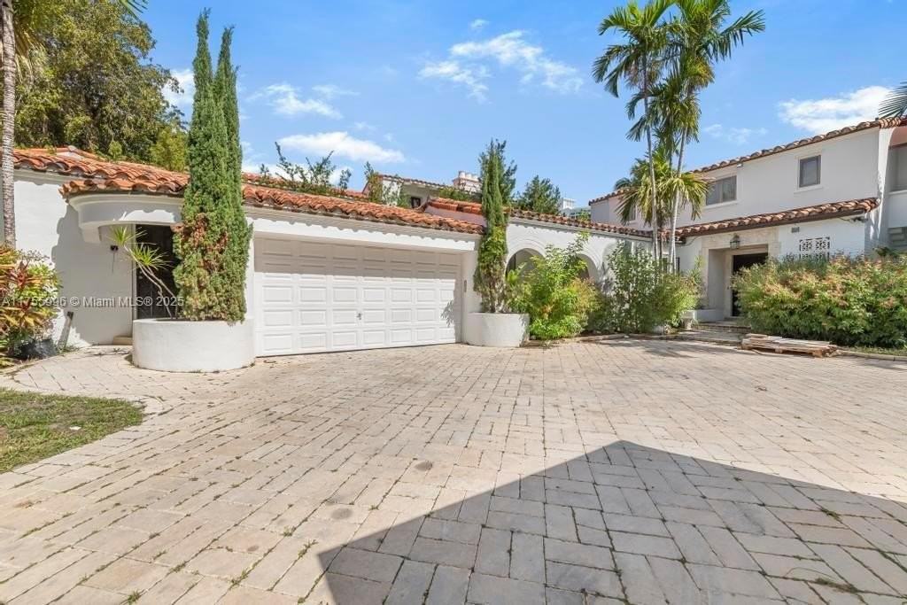 5661 Pine Tree Dr #0 - Photo 7 of 48