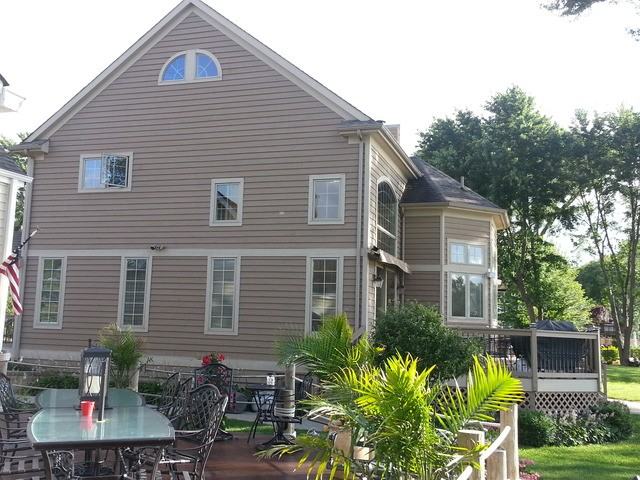 900 River Terrace Dr - Photo 2 of 21