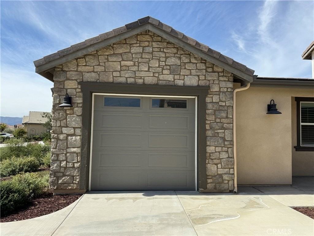 13562 Pointer Ct - Photo 6 of 42