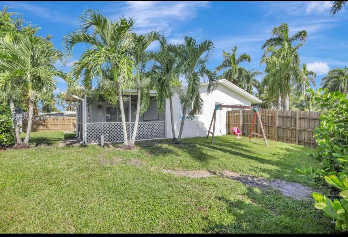 6202 Nw 15th Ct #2 - Photo 2 of 8