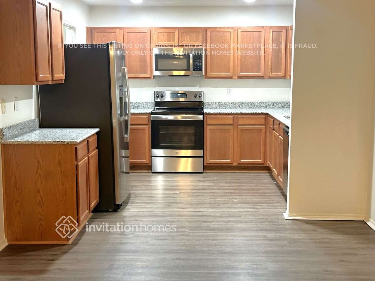 1321 Gayle St - Photo 4 of 17