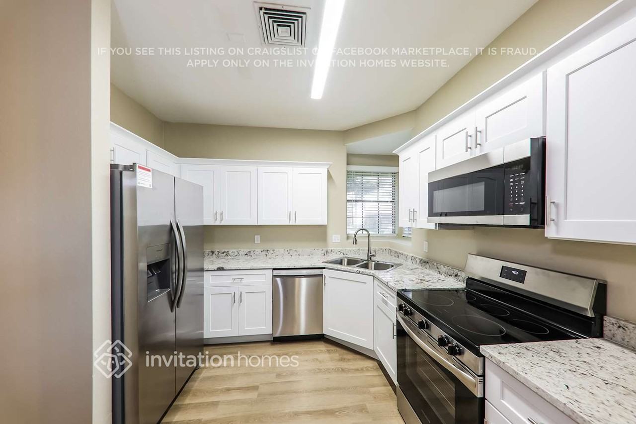 222 N Heritage Dr - Photo 7 of 17