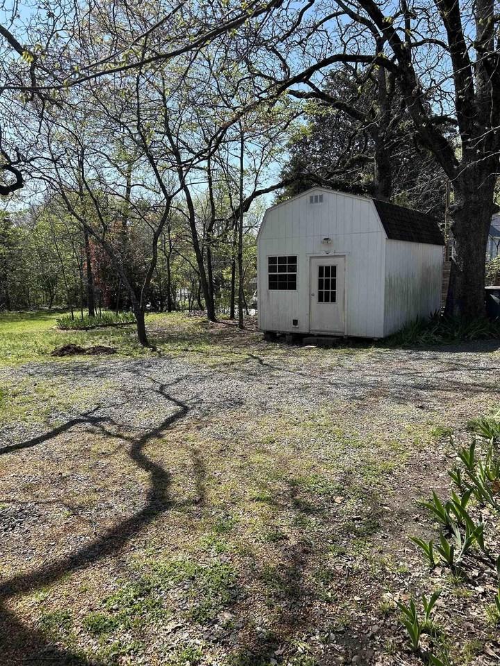 1016 W Grand Ave - Photo 5 of 13