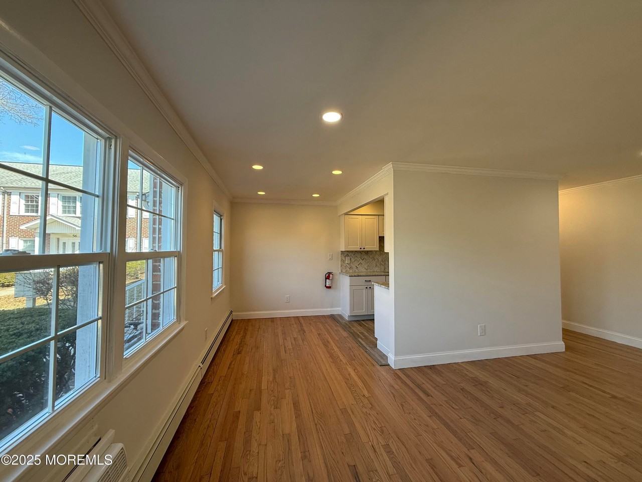 58 Stonehurst Blvd - Photo 5 of 22