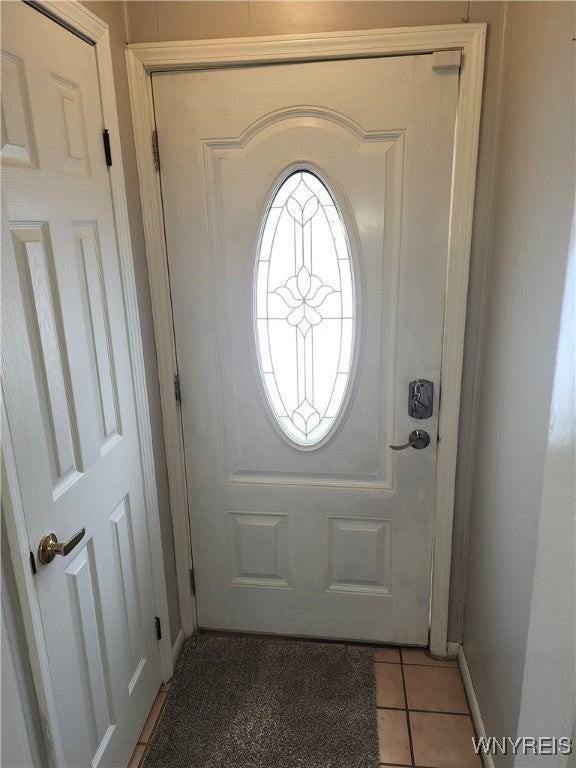 485 Harlem Rd - Photo 2 of 26