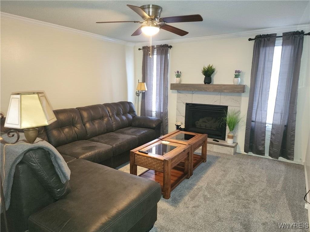 485 Harlem Rd - Photo 3 of 26