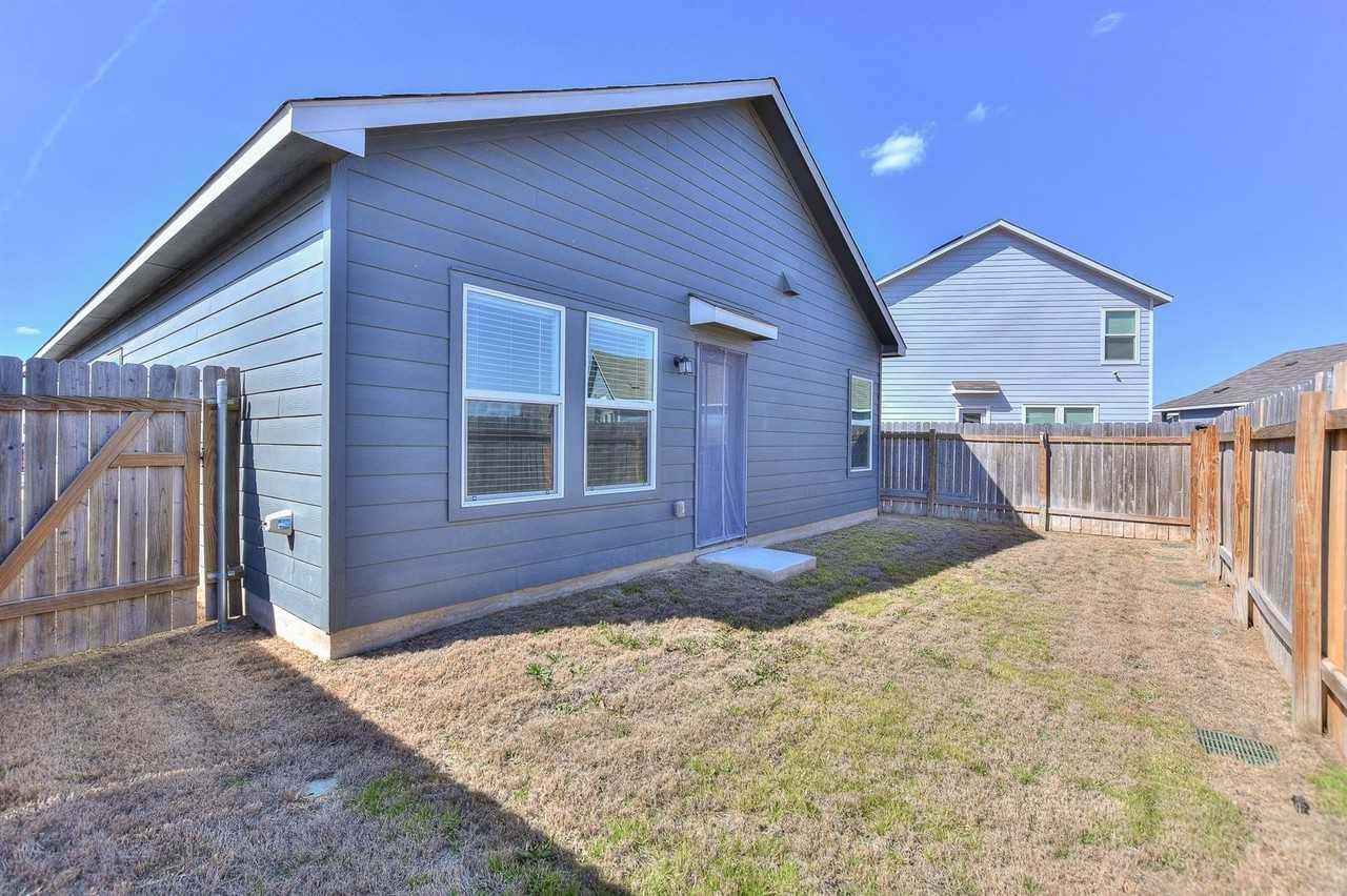 605 Rancho Del Cielo Loop - Photo 5 of 27