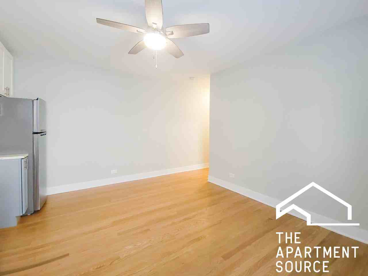 1948 W Wilson Ave #2R - Photo 3 of 12