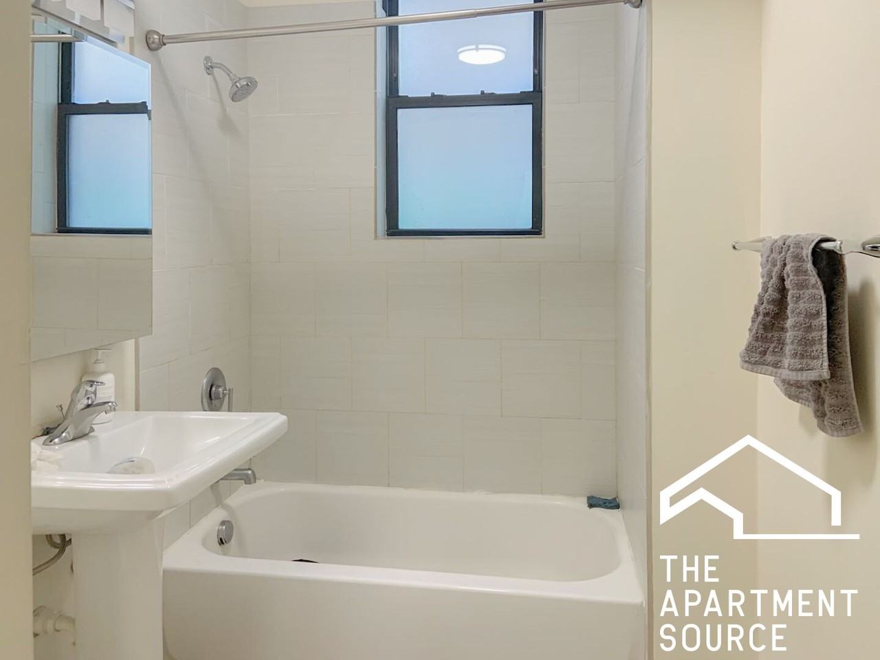 4951 N Oakley Ave #GDN - Photo 7 of 10