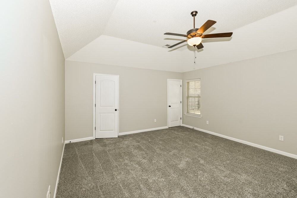 9446 Eckley Pl - Photo 7 of 16