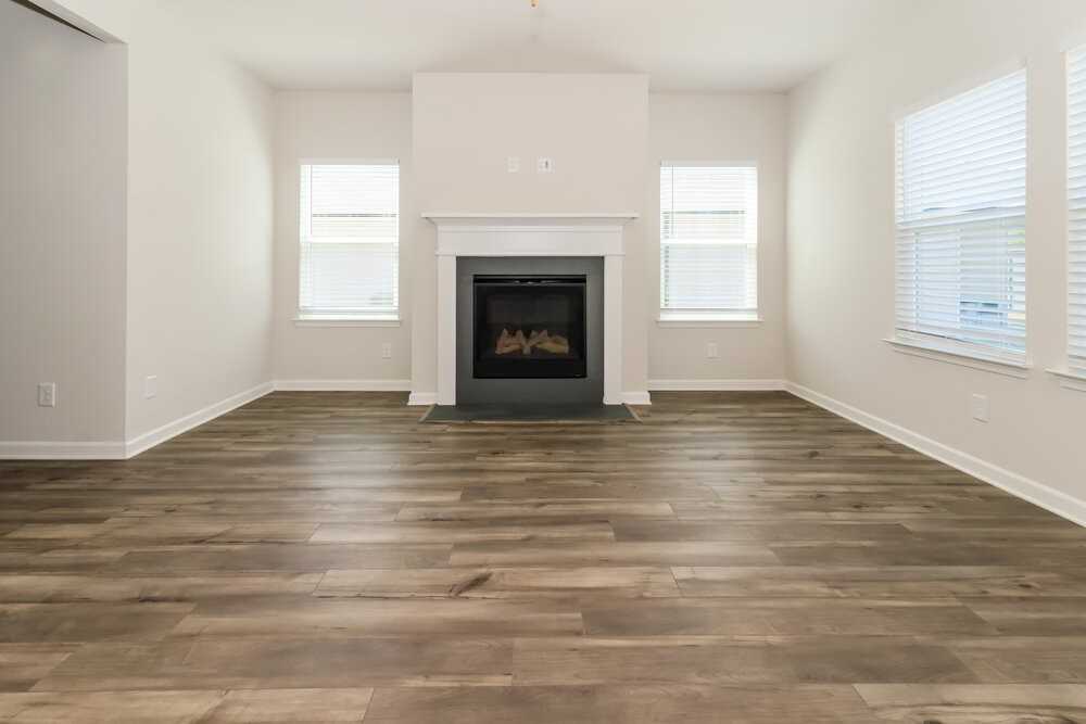 512 Magnolia Dr - Photo 4 of 17