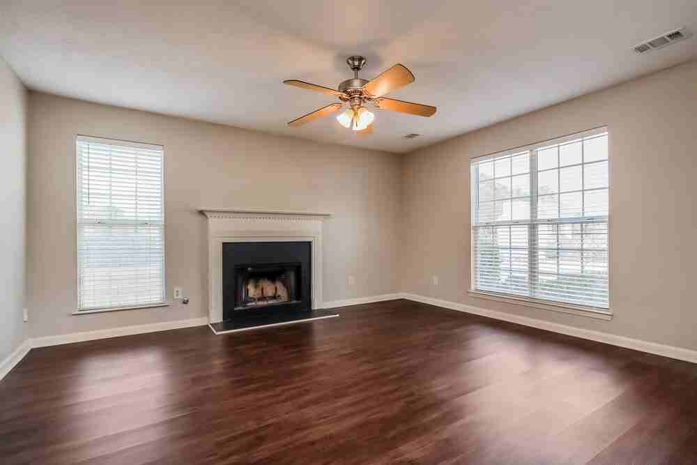 504 Wyntuck Dr - Photo 4 of 17