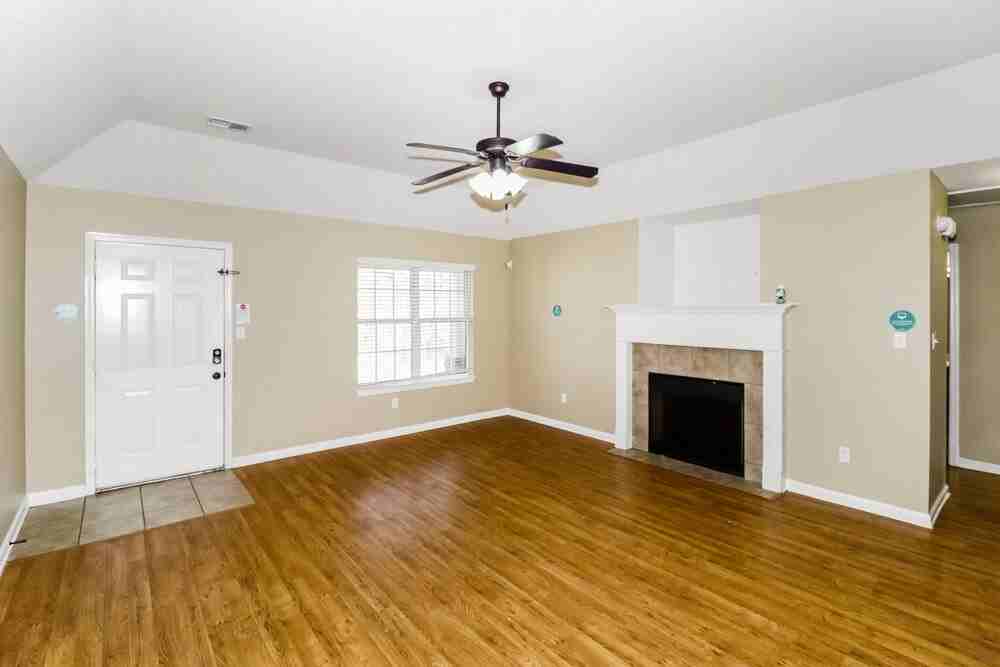 4362 Cedar Hills Rd - Photo 5 of 15