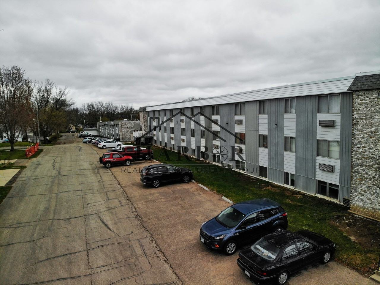 Blu Line Flats - Photo 2 of 7