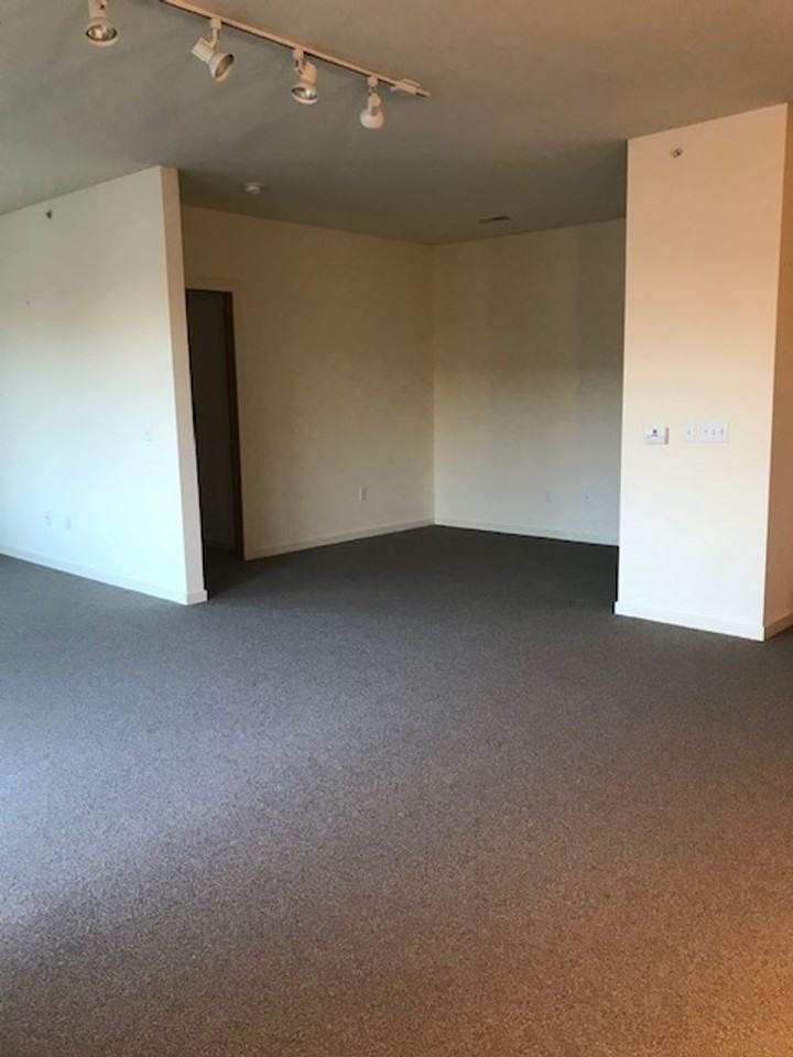 RiverHeath Evergreen - Photo 3 of 6