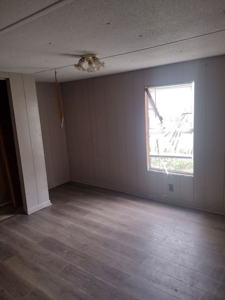 6653 Beryl St - Photo 6 of 7