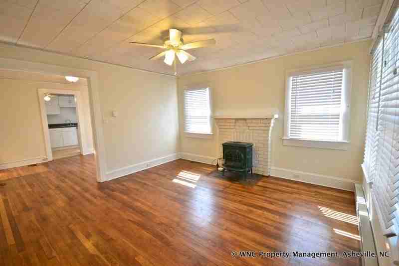 31 Lee Ave - Photo 2 of 14