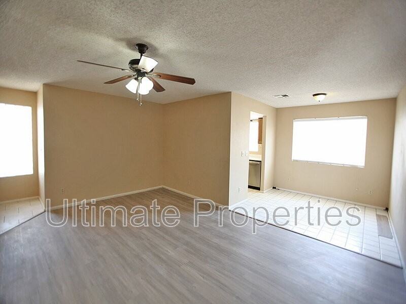 6605 W Mescal St - Photo 6 of 17
