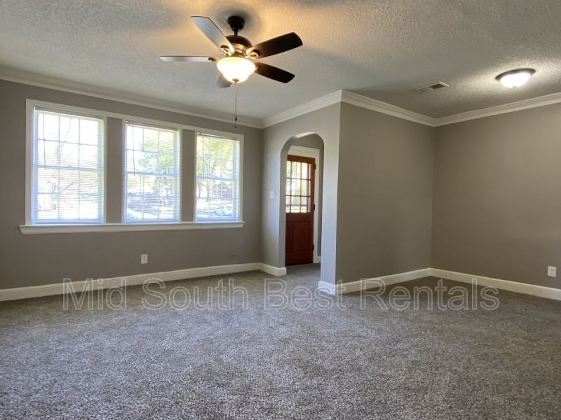 811 E Mckellar Ave - Photo 2 of 8