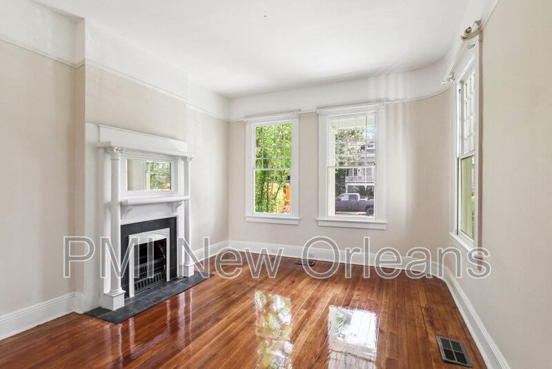 808 Pine St - Photo 2 of 12