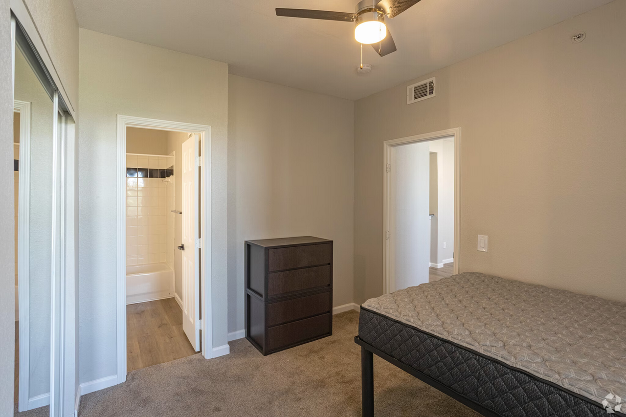 Milestone Stillwater - Photo 5 of 50