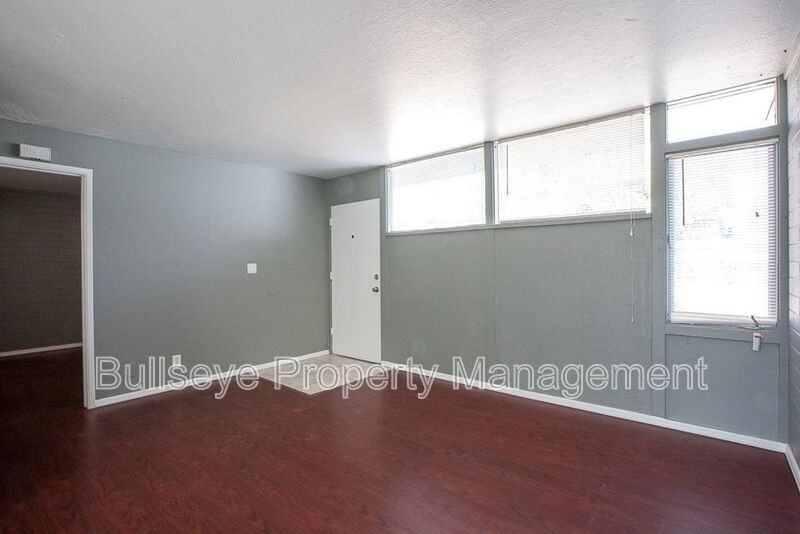 247 S Hobson - Photo 3 of 17